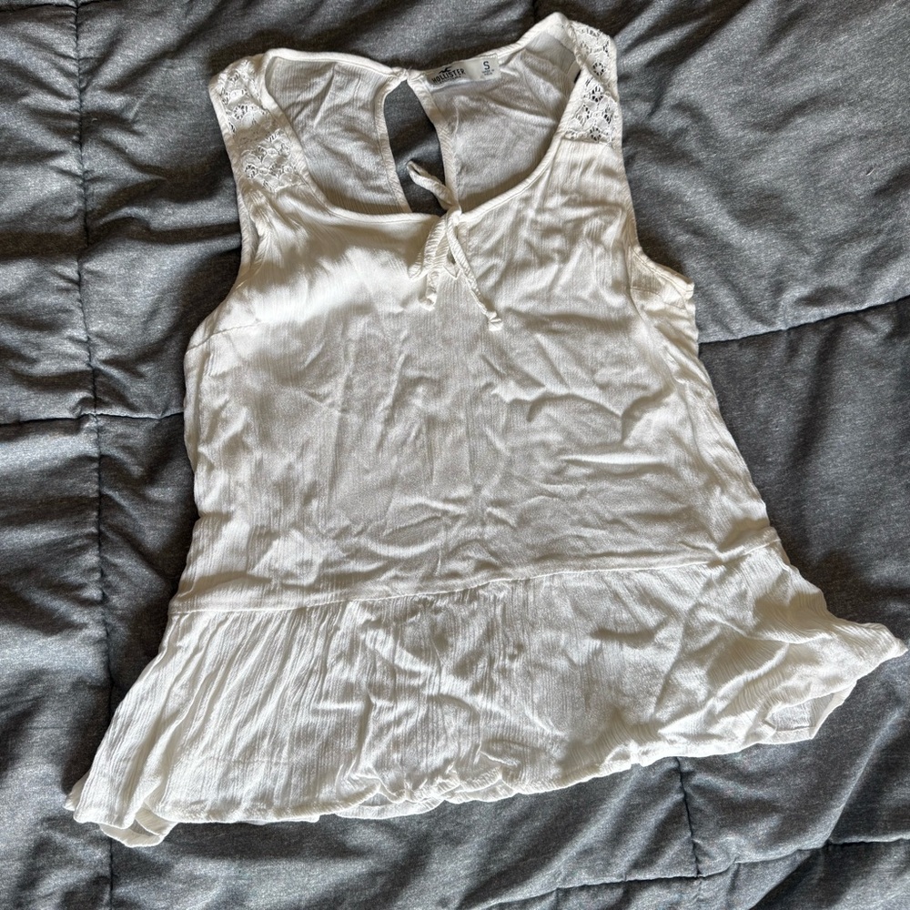 Hollister White Lace Sleeveless Blouse